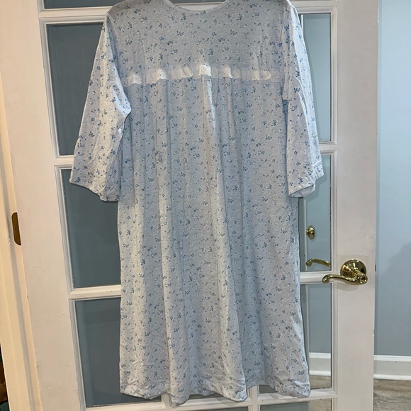 Carole Other - Vtg Carole Cotton Blend Hospital Nightgown Sz S Snap Access Eyelet Lace Blue